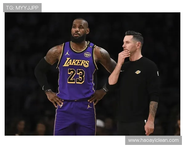 雷迪克强调防守凝聚力目标 将以灌输防守习惯为核心提升球队表现