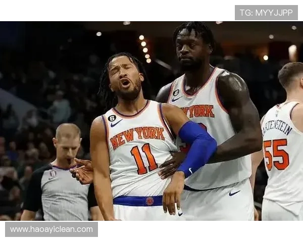 兰德尔全能表现砍下19分7板6助攻带队取胜展现攻防一体全面统治力